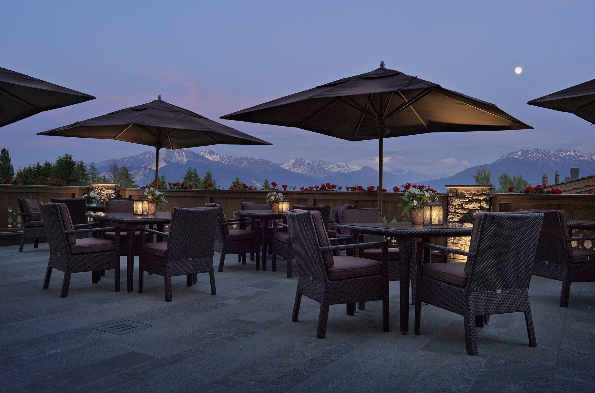 Guarda Golf Hotel & Residences Crans-Montana Restoran fotoğraf